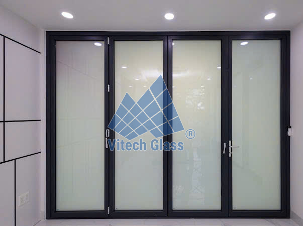Cửa nhôm PMI thiết kế nhiều cánh kính lớn
